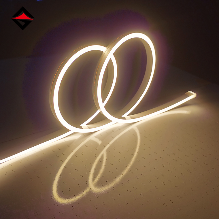 Điều gì khác biệt giữa các vật liệu slicone trong ánh sáng dải neon?